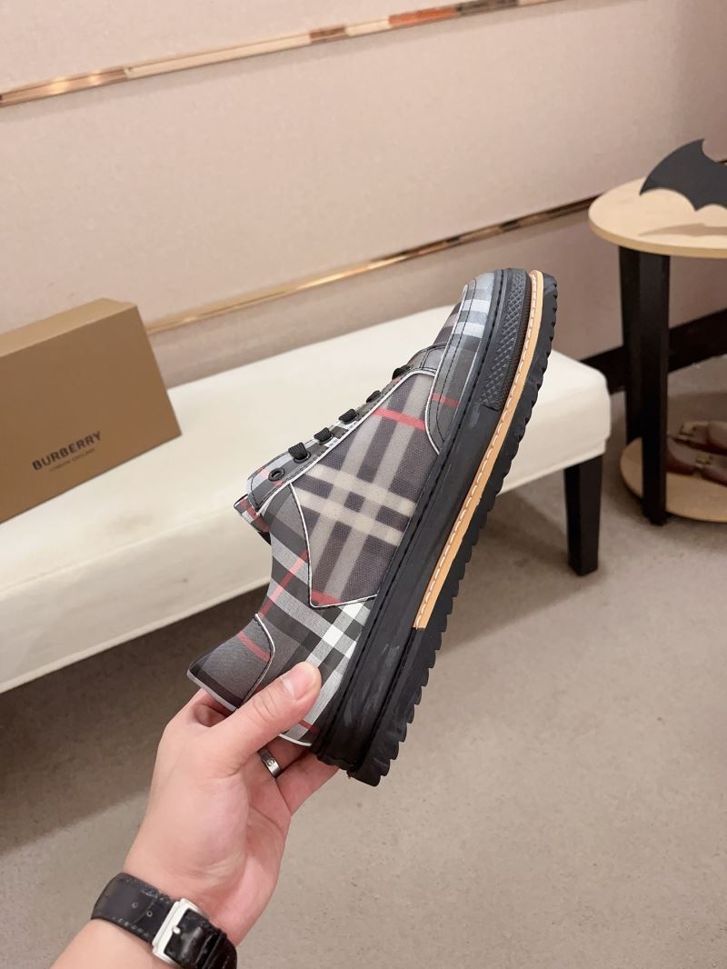 Burberry Low Shoes